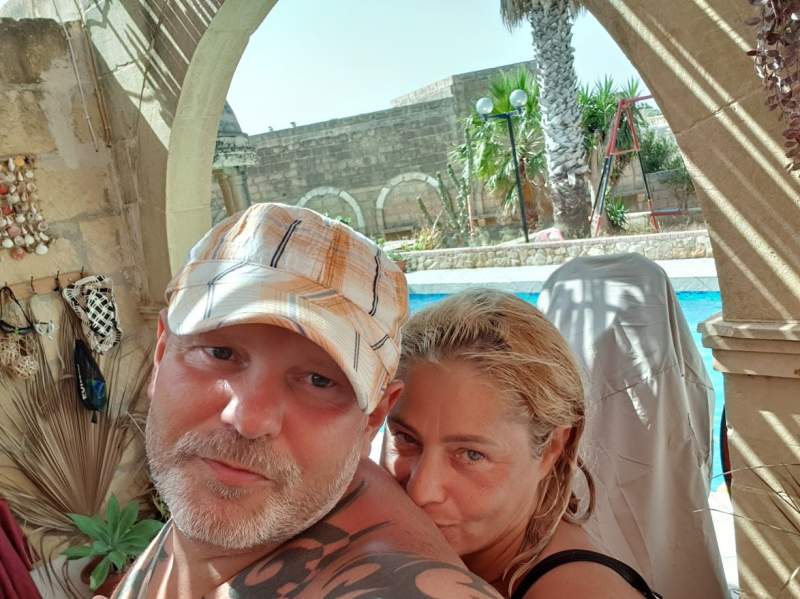 Nice European couple He 47 She 45 . We are looking for a Couple or a Woman to have a nice time. We can travel and invite. We are looking for regular meetings as far as possible. We're not young anymore so we don't have high expectations eit