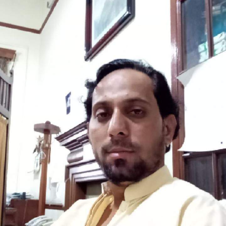 Nigah Hussain Photo On Lahore Kinkers Club