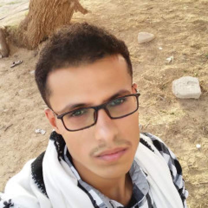 Mido_hot Photo On Yemen Gays Club