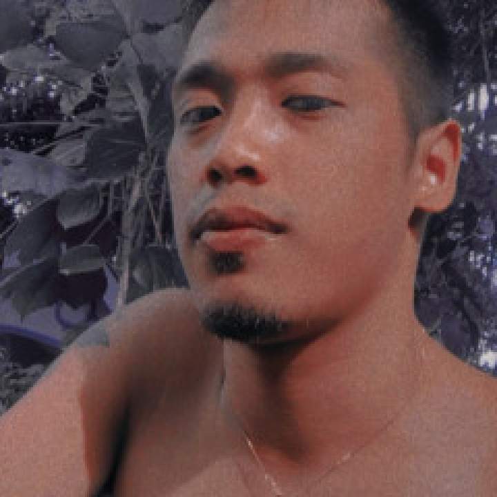 Thom Photo On Philippines Gays Club