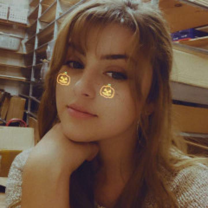 Emily Marie Photo On Jungo Live