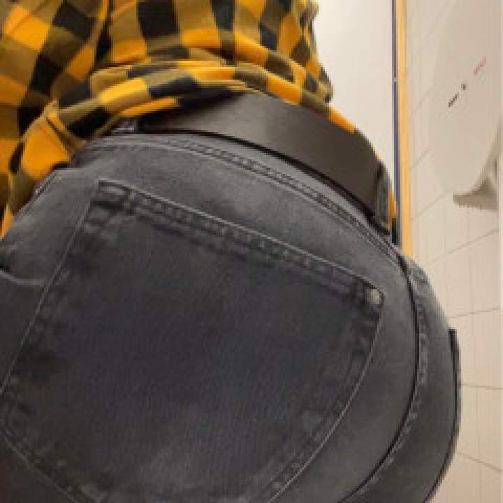 Thick Butt Photo On Jungo Live
